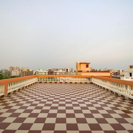 כלכותה Hotel Mahal מראה חיצוני תמונה