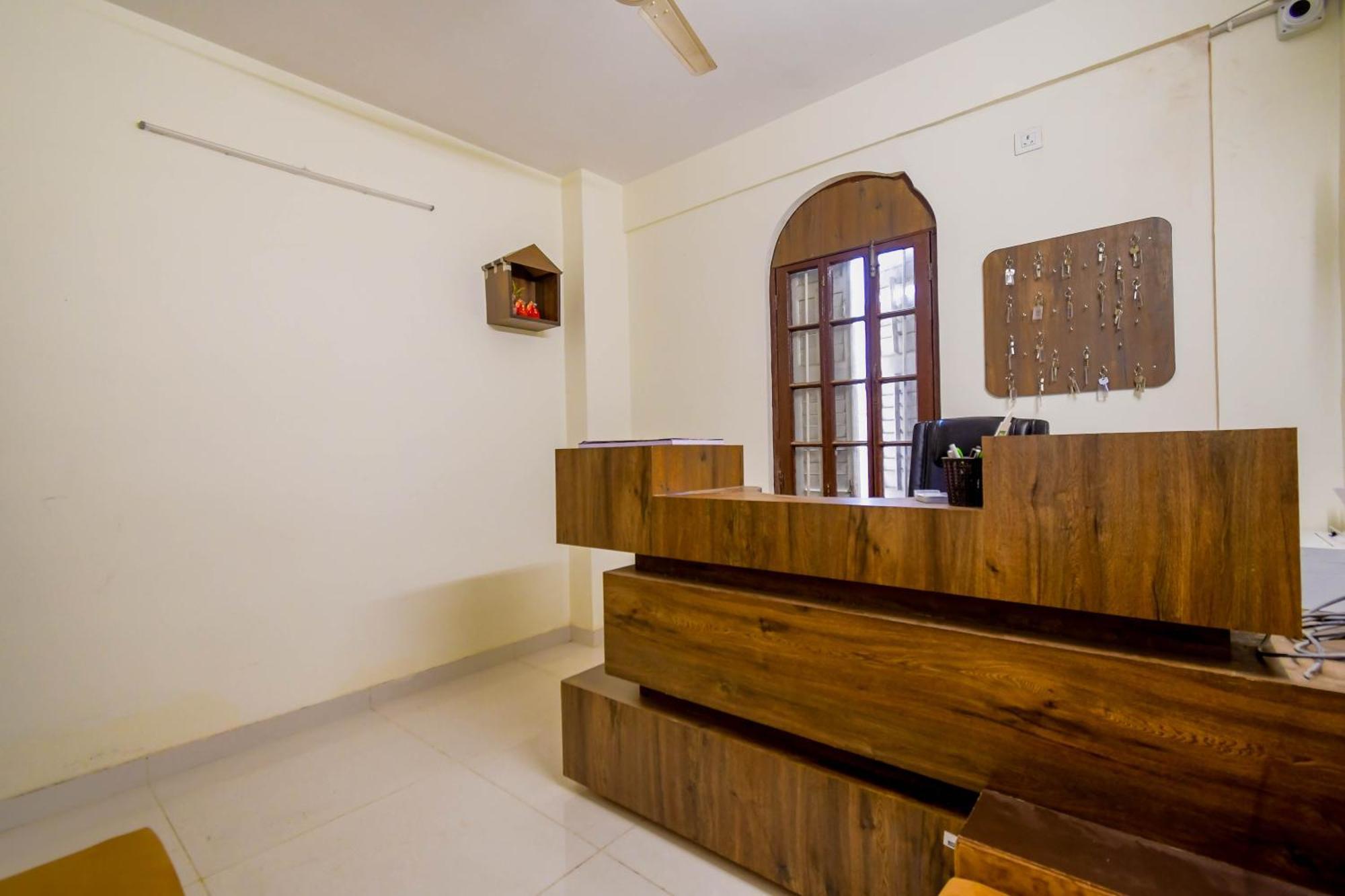 כלכותה Hotel Mahal מראה חיצוני תמונה