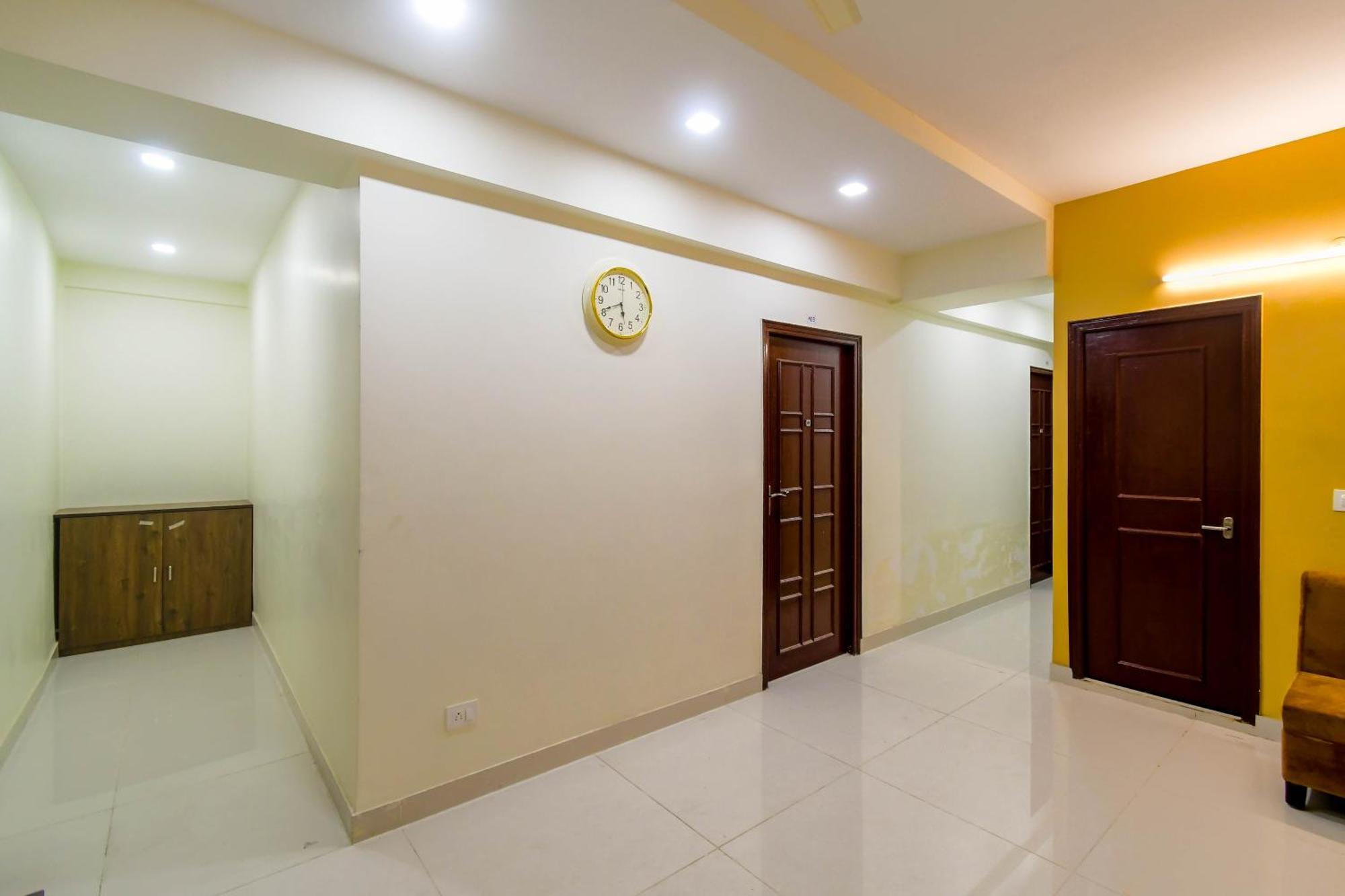 כלכותה Hotel Mahal מראה חיצוני תמונה