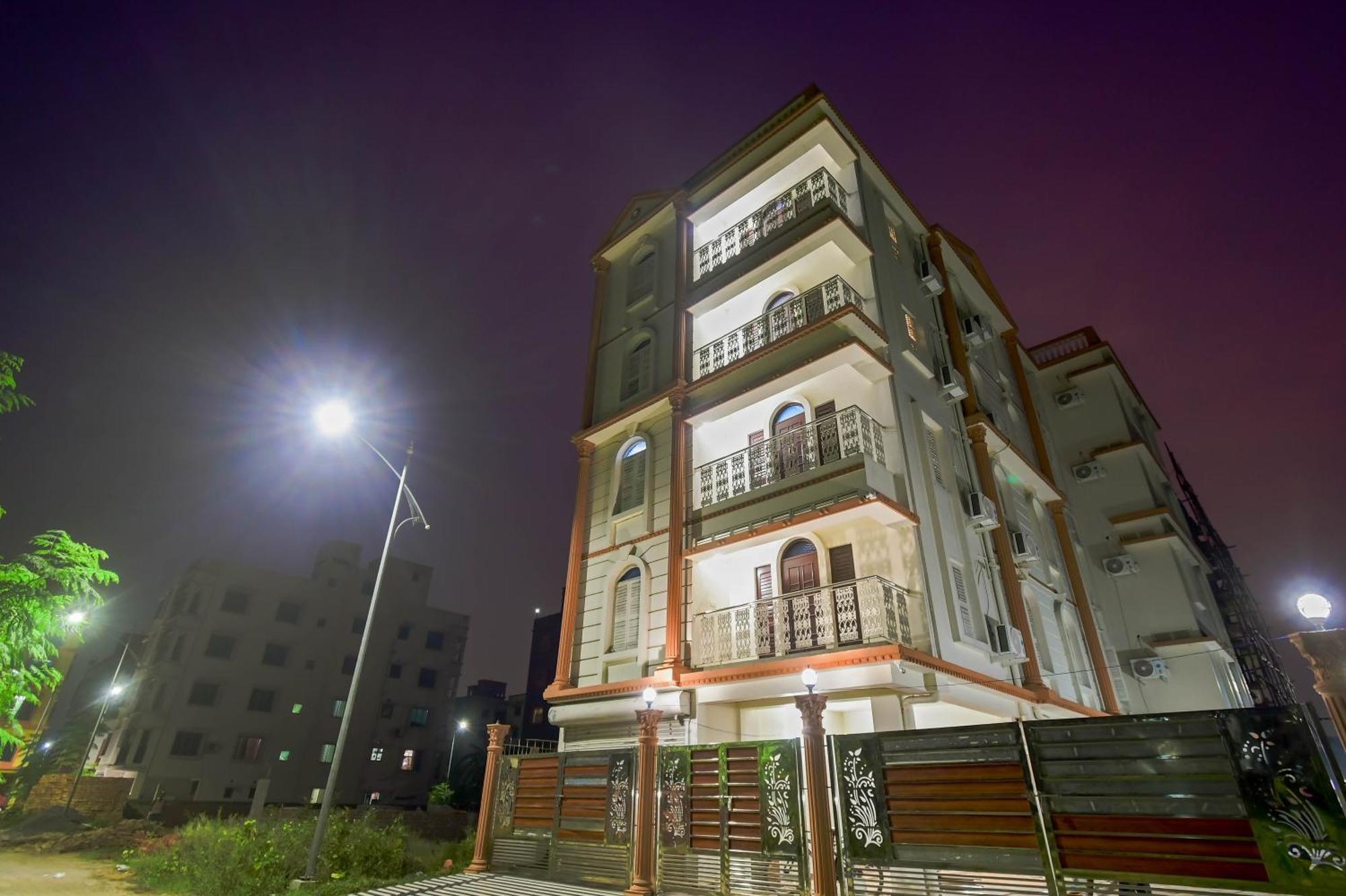 כלכותה Hotel Mahal מראה חיצוני תמונה