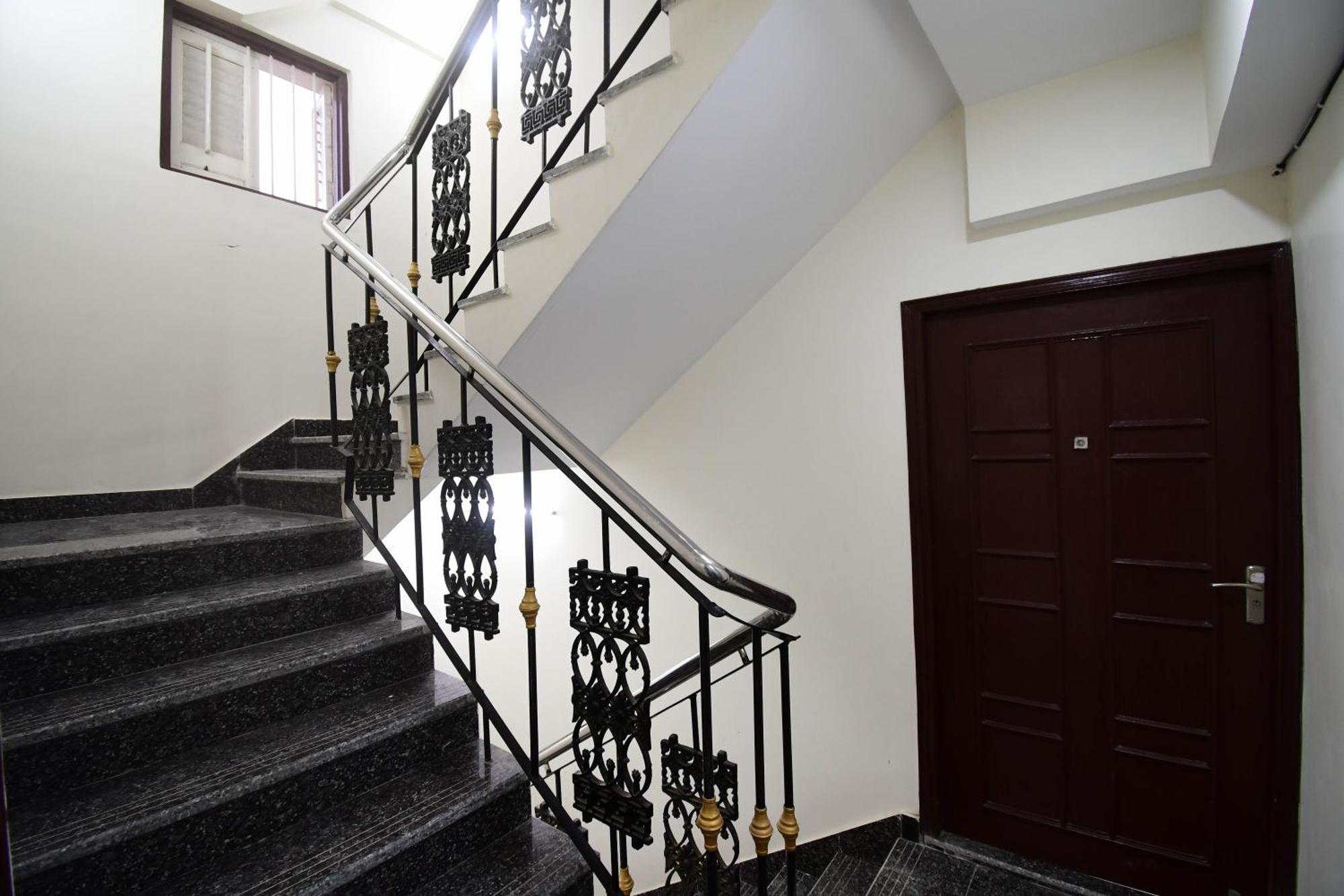 כלכותה Hotel Mahal מראה חיצוני תמונה