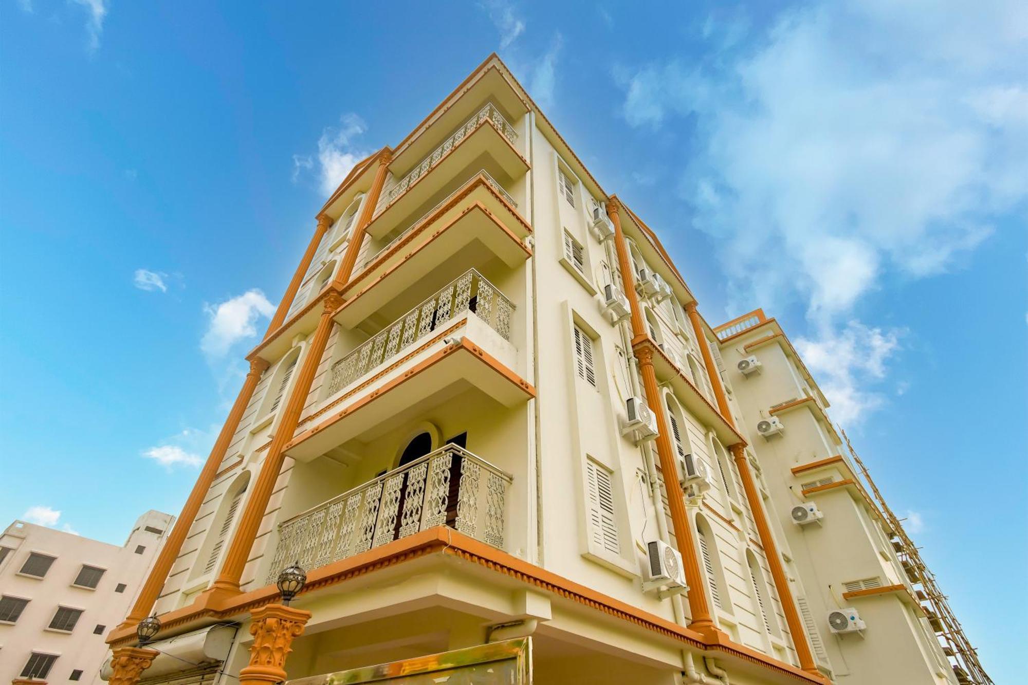 כלכותה Hotel Mahal מראה חיצוני תמונה