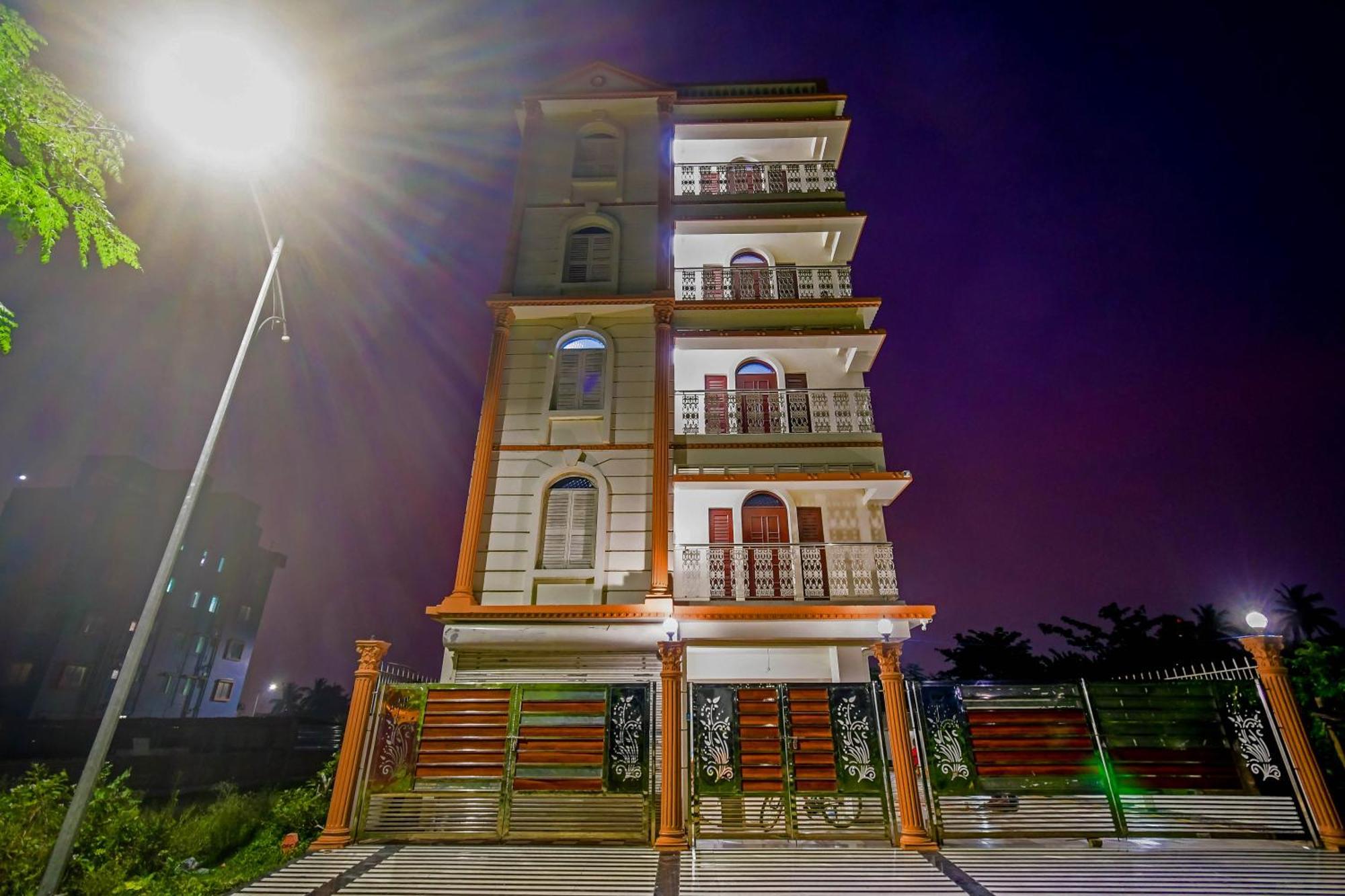 כלכותה Hotel Mahal מראה חיצוני תמונה