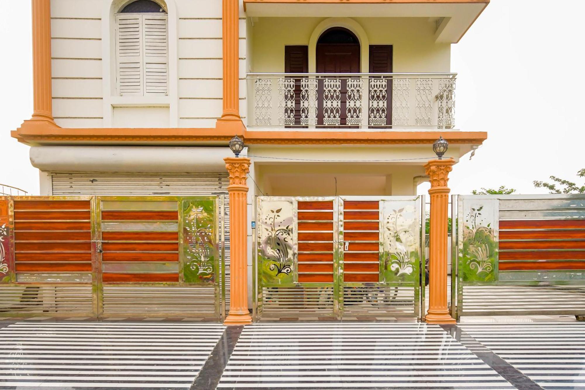 כלכותה Hotel Mahal מראה חיצוני תמונה